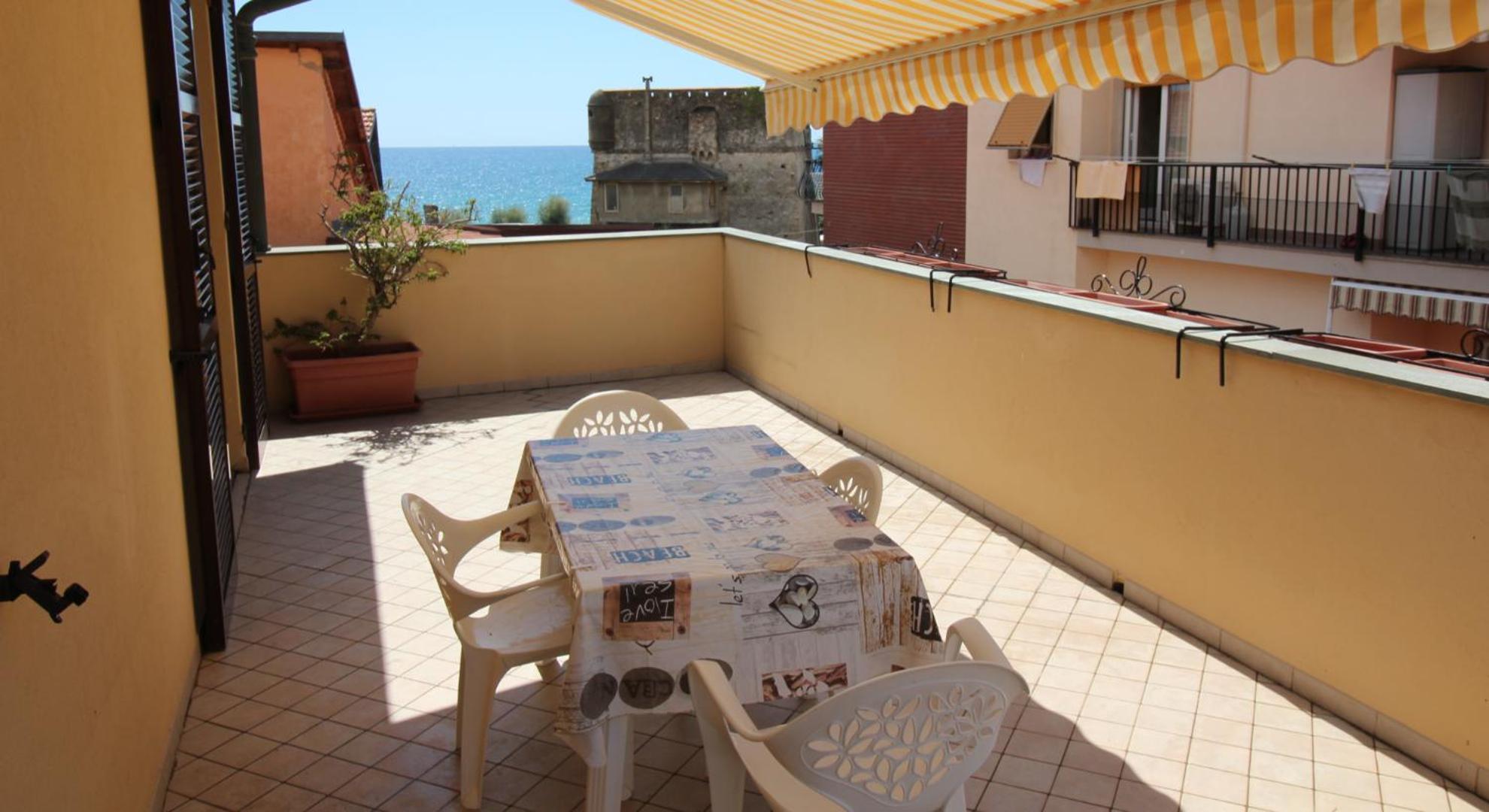 Garibaldi Appartamenti Riva Ligure Exterior photo